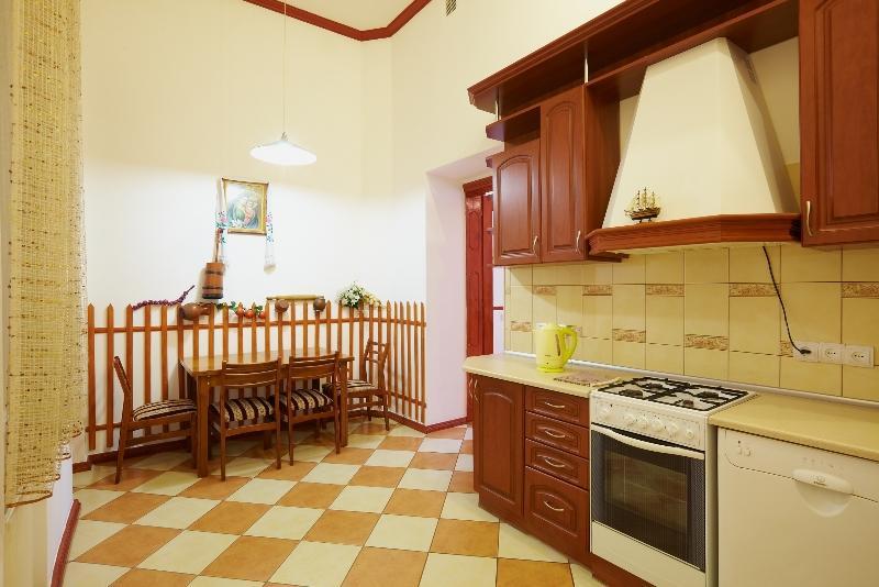 Apartments On Doroshenka 19 リヴィウ エクステリア 写真
