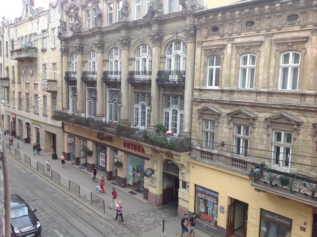 Apartments On Doroshenka 19 リヴィウ エクステリア 写真