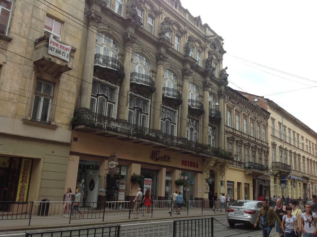Apartments On Doroshenka 19 リヴィウ エクステリア 写真