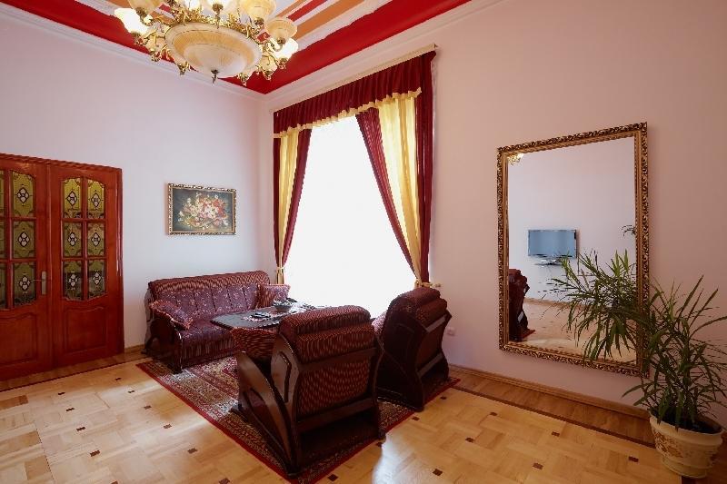 Apartments On Doroshenka 19 リヴィウ エクステリア 写真